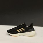 کتونی رانینگ آدیداس ULTRABOOST Light - Image 2