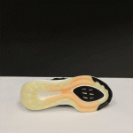 کتونی رانینگ آدیداس ULTRABOOST Light - Image 3