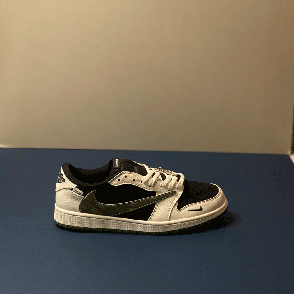 1 کفش سفید و سرمه ای نایک ایرفورس - Image 1