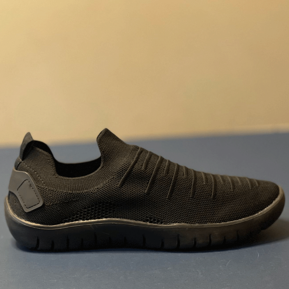 ۱۲۲ کفش جورابی لیورجی مشکی Livergy - Image 1